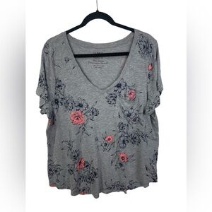 Torrid Relaxed Heritage Slub V-Neck Gray Floral Pocket Tee Shirt Size 2 Women’s